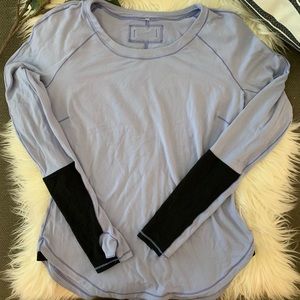 Lululemon Pullover w/thumb covers